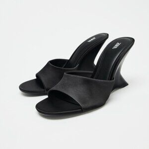 New! Zara asymmetric wedge sandals